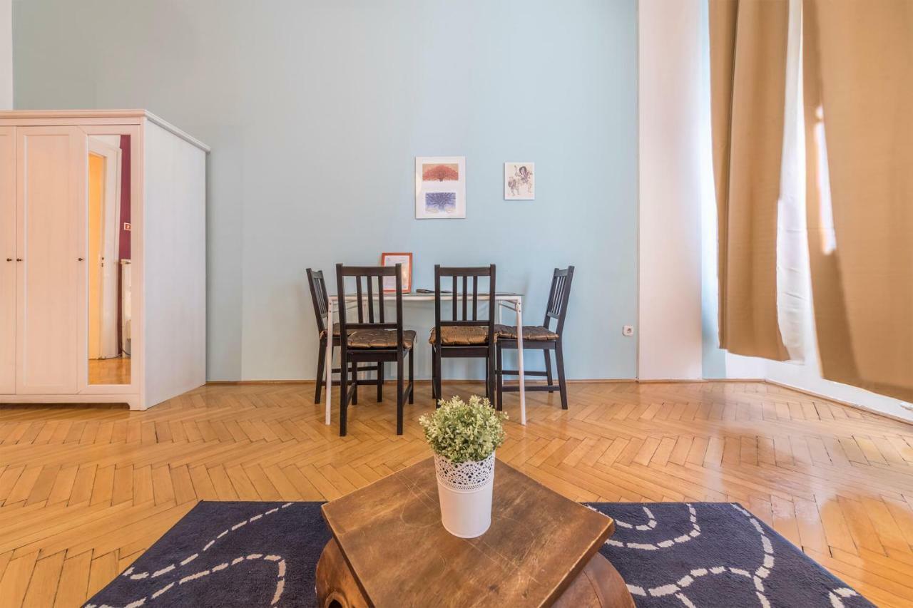 Miso Apartment Budapest Exteriör bild